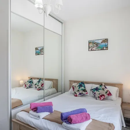 Apartment Valeri Luxury Stone Deluxe Hanioti