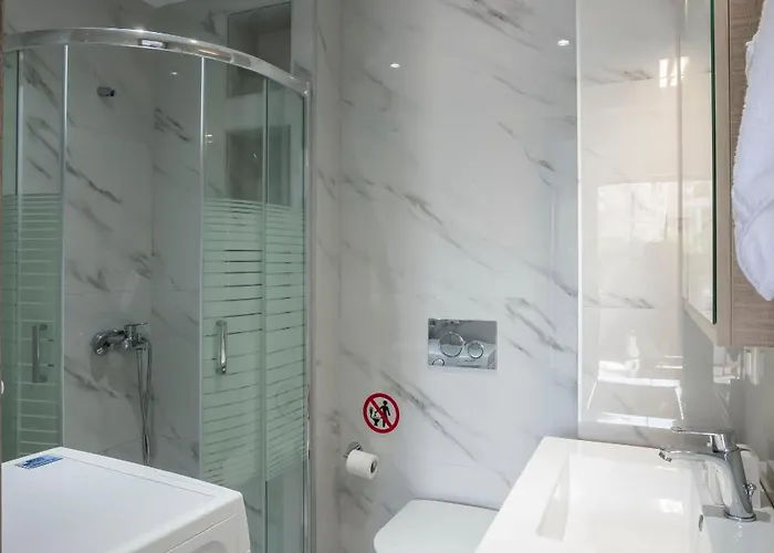 Valeri Luxury Stone Deluxe Lägenhet Hanioti