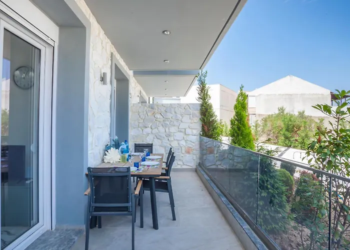 Valeri Luxury Stone Deluxe * Chaniotis